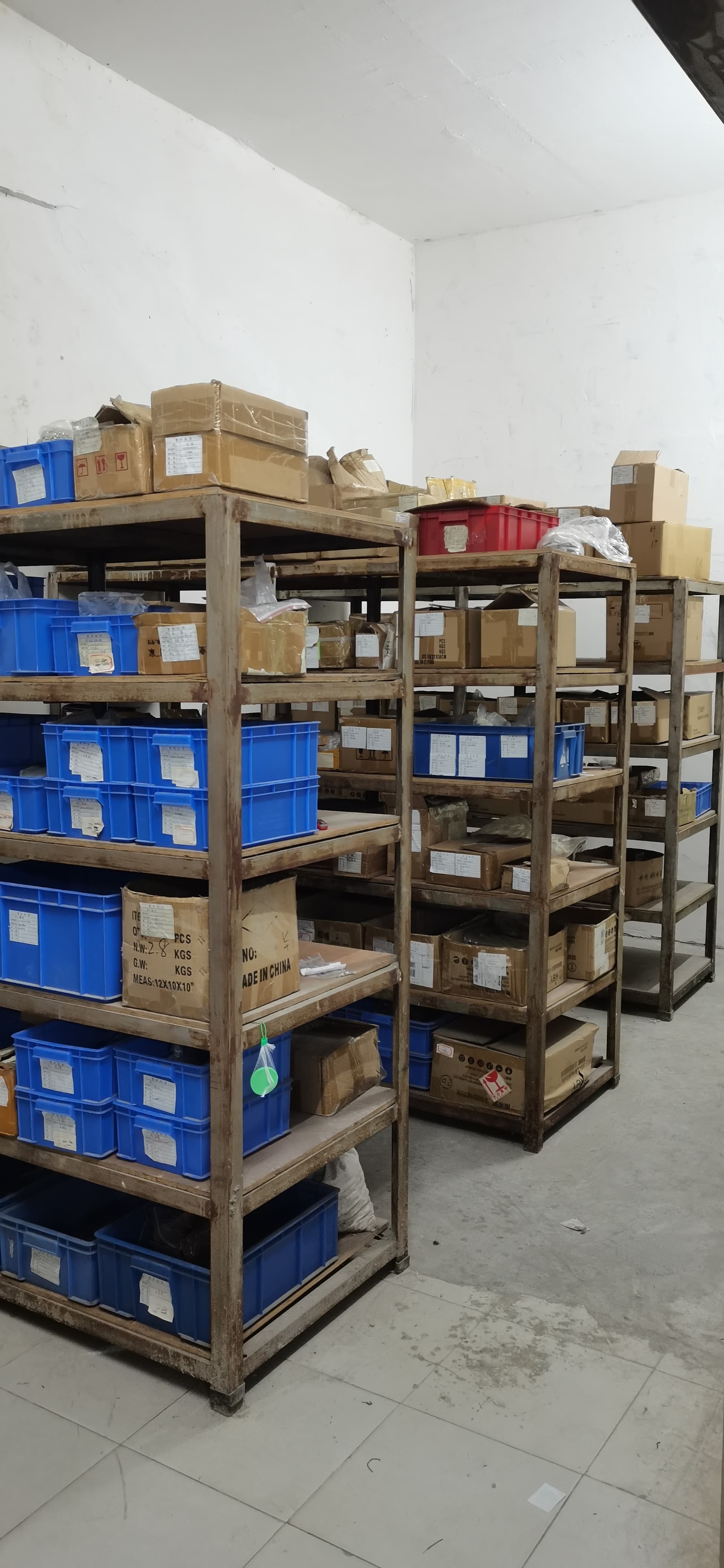 Evokomoribi parts storage — labeled component shelving for IQC and IPQC traceability